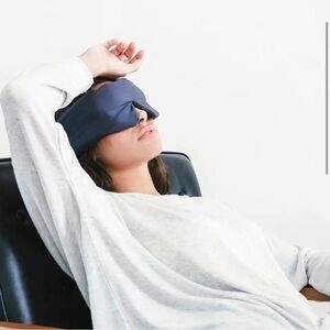 Anthropologie Sunday Citizen Coal Crystal
Powered Sleep Mask OS